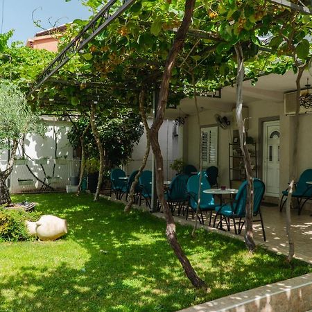 Guest House Buskovic Будва Екстериор снимка
