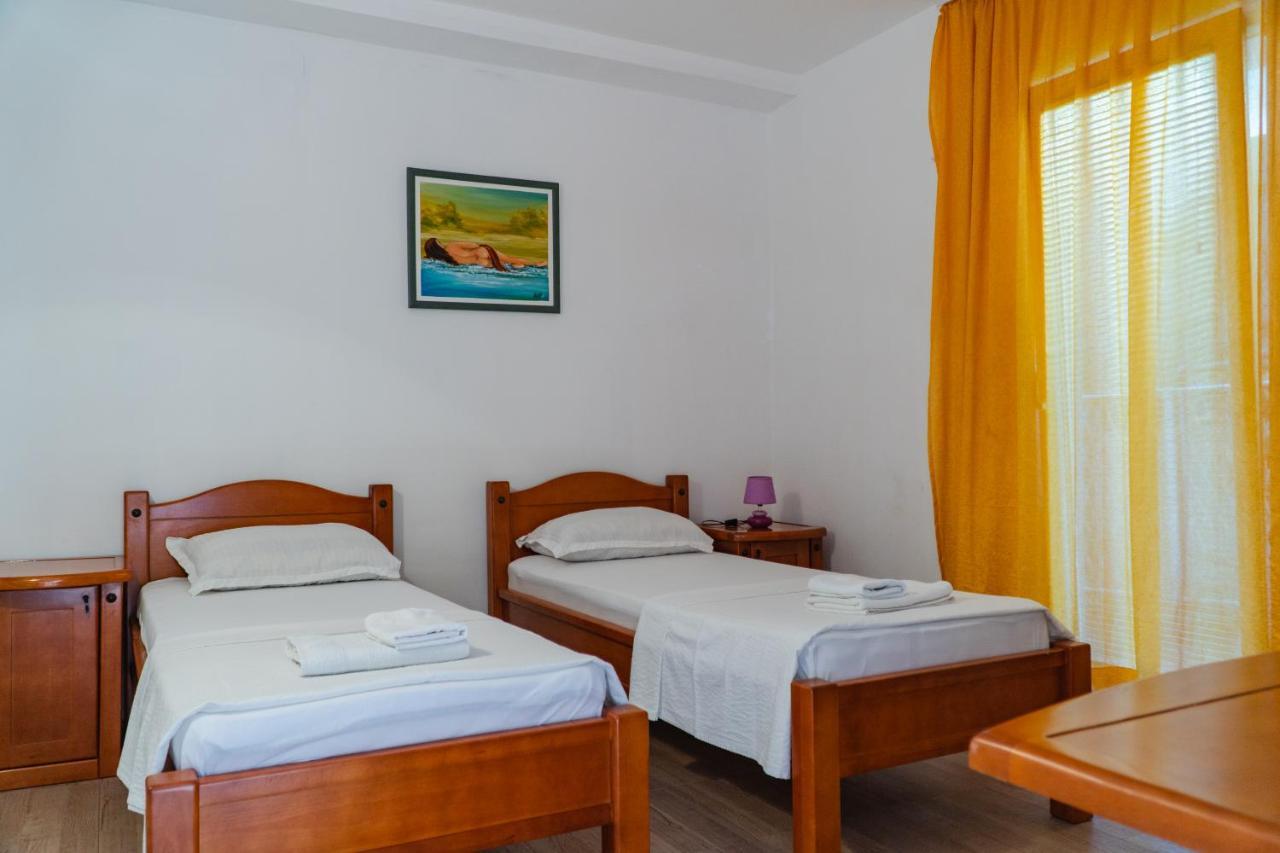 Guest House Buskovic Будва Екстериор снимка