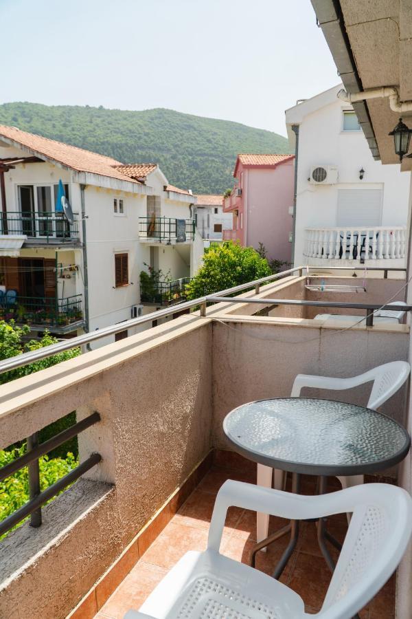 Guest House Buskovic Будва Екстериор снимка