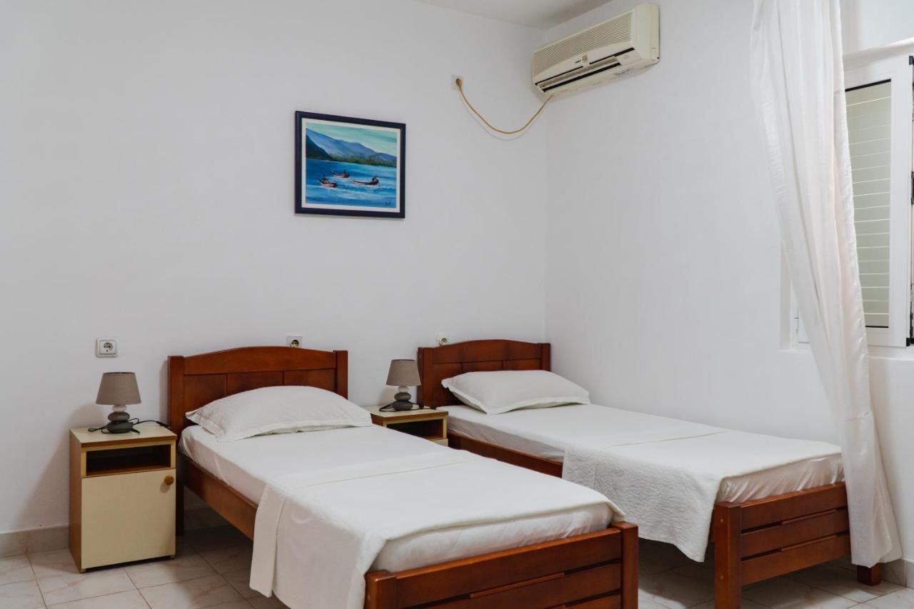 Guest House Buskovic Будва Екстериор снимка