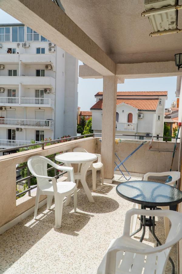 Guest House Buskovic Будва Екстериор снимка