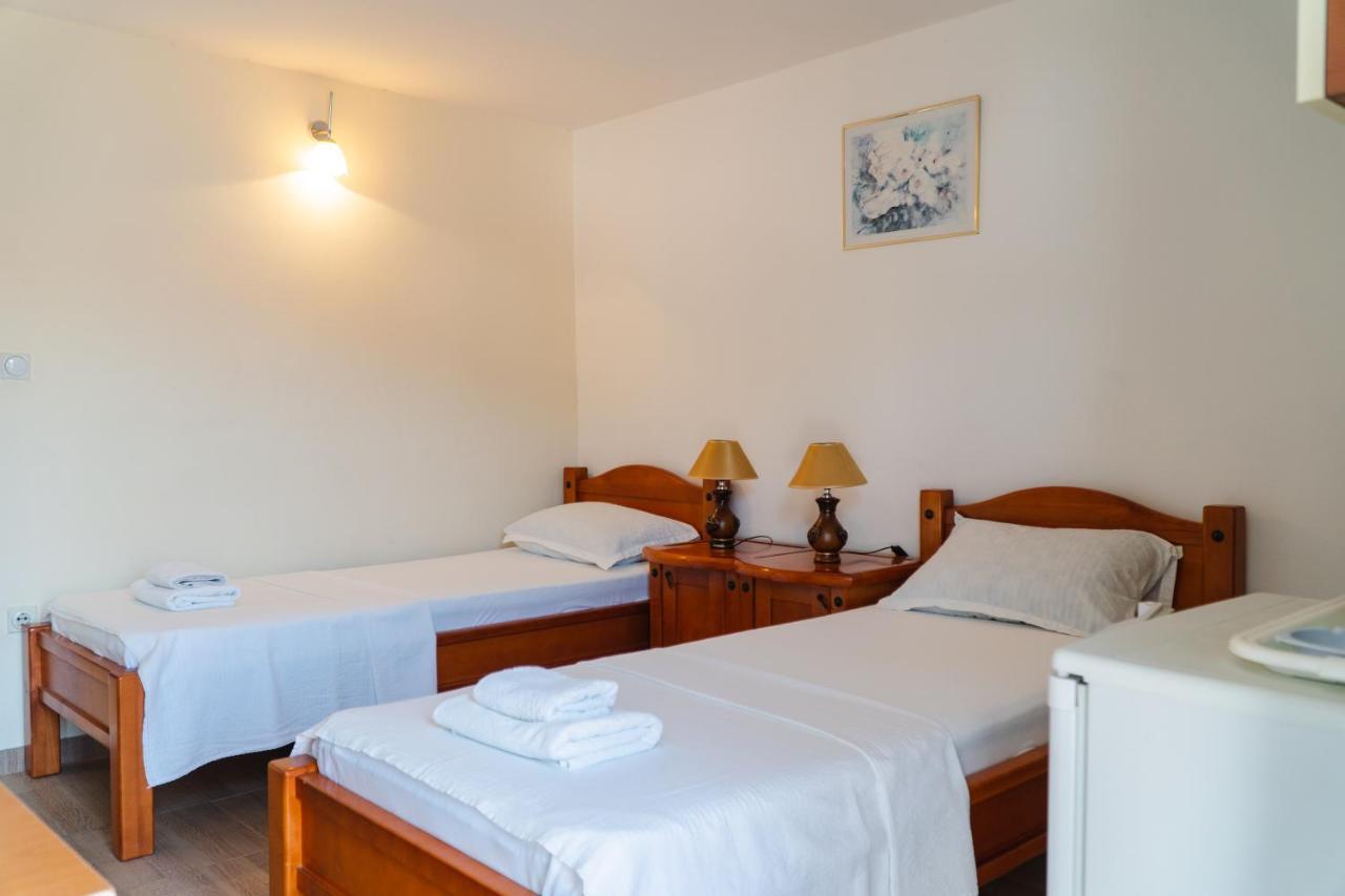 Guest House Buskovic Будва Екстериор снимка
