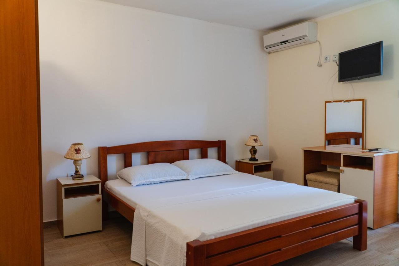 Guest House Buskovic Будва Екстериор снимка